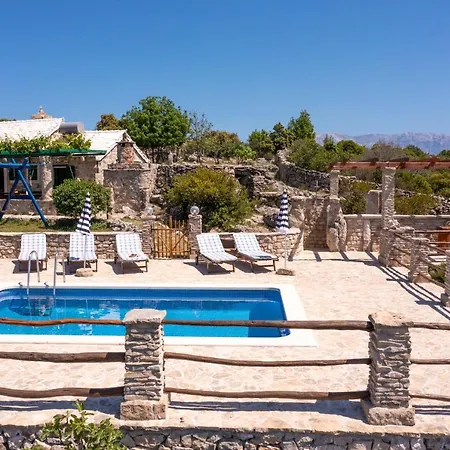 The Ultimate Escape - Traditional & Private Pool Casa de Férias
